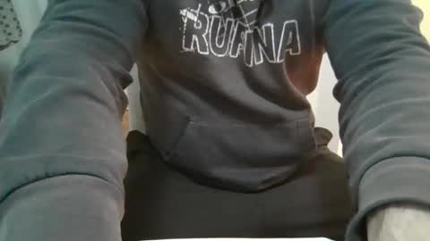 Snapshot of manu17518 chatting on February 2025 10:43:02 PM manu17518 online show from February 2025 10:43:02 PM