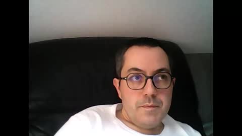 manu5933 online show from February 2025 01:22:01 PM