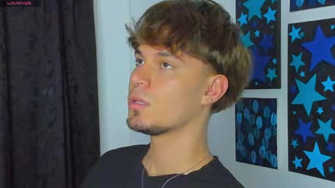  independent model online show from April 2026 03:12:01 AM