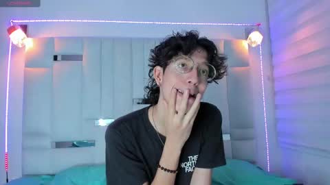 Snapshot of manu_vera8 chatting on February 2025 07:28:02 PM Manuel online show from February 2025 07:28:02 PM