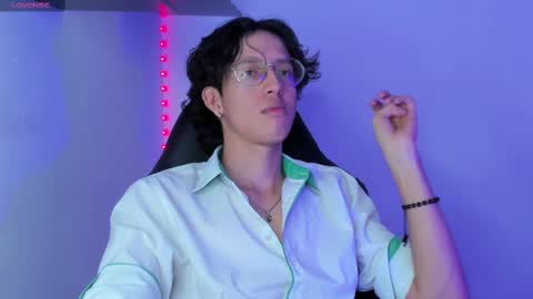 Snapshot of manu_vera8 chatting on March 2025 07:48:01 PM Manuel online show from March 2025 07:48:01 PM