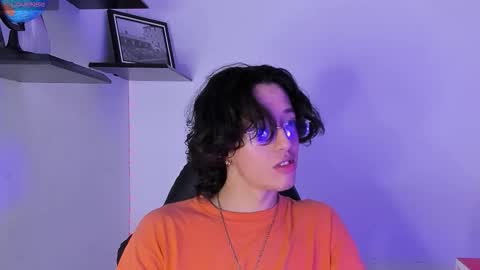 Manuel online show from November 2025 02:32:01 AM