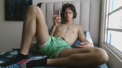 Manuel online show from May 2026 07:52:02 PM