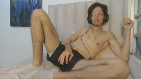 Manuel online show from May 2026 12:04:02 AM