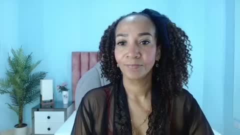 Manuela Giraldo online show from July 2026 12:14:01 PM