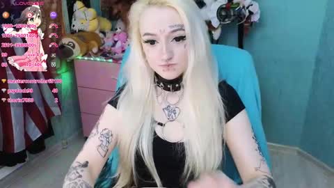 Snapshot of manuela_unicorn chatting on February 2025 06:20:01 PM Manuela online show from February 2025 06:20:01 PM