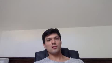 manuelgasdcon online show from December 2024 07:00:02 PM