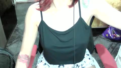 Snapshot of manuescarlate13 chatting on September 2025 01:40:02 AM Manu Escarlate online show from September 2025 01:40:02 AM