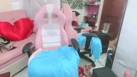 Snapshot of manuhela18 chatting on December 2024 12:56:01 AM manuhela online show from December 2024 12:56:01 AM