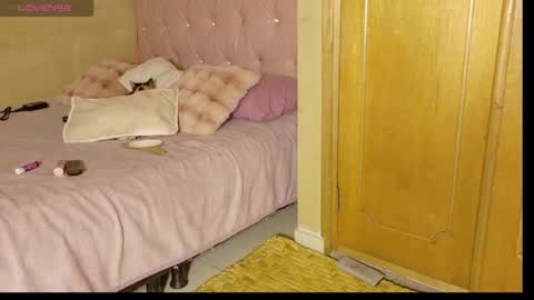 Snapshot of manumeow_ chatting on July 2026 12:24:02 AM Manu online show from July 2026 12:24:02 AM