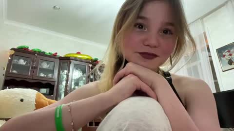 Emma online show from May 2026 04:59:01 PM