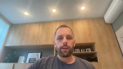 Snapshot of manynaaamess chatting on October 2025 01:10:02 PM manynaaamess online show from October 2025 01:10:02 PM