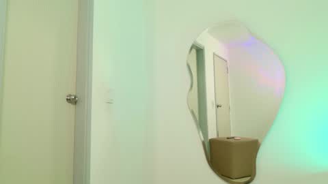     online show from December 2024 01:43:01 AM