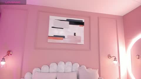 Mara  online show from September 2025 06:21:01 PM