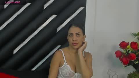 Mara  online show from March 2026 07:54:01 PM