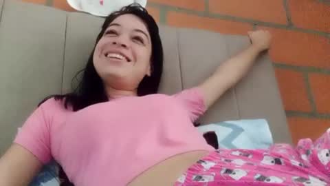 Snapshot of maraa_09 chatting on January 2025 06:39:01 PM Marcela independent online show from January 2025 06:39:01 PM