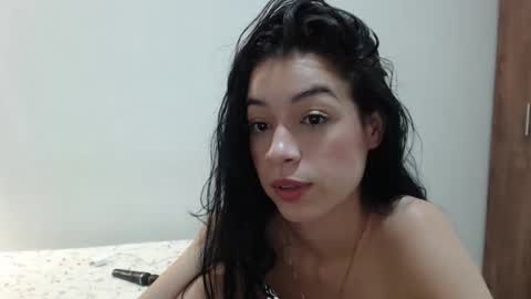 Snapshot of maraa_09 chatting on November 2025 06:45:01 AM Marcela independent online show from November 2025 06:45:01 AM