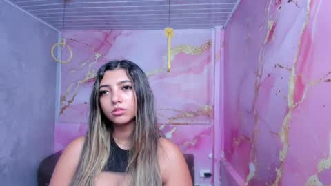 Maraluna online show from May 2026 04:04:02 PM