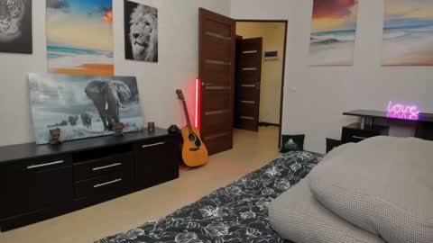 alex marvelxx online show from January 2025 12:25:02 PM