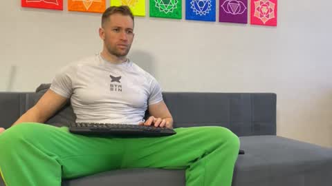 Snapshot of marc105100 chatting on March 2026 09:22:01 AM alex marvelxx online show from March 2026 09:22:01 AM