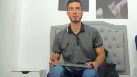 Snapshot of marc_ruffalo chatting on February 2026 07:34:02 PM Marc Ruffalo online show from February 2026 07:34:02 PM