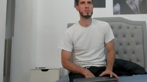 Snapshot of marc_ruffalo chatting on February 2026 07:28:02 PM Marc Ruffalo online show from February 2026 07:28:02 PM