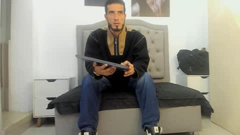 Snapshot of marc_ruffalo chatting on February 2026 07:12:01 PM Marc Ruffalo online show from February 2026 07:12:01 PM