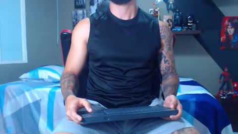 Snapshot of marcel_craw0796 chatting on December 2025 12:25:02 PM MARCEL online show from December 2025 12:25:02 PM