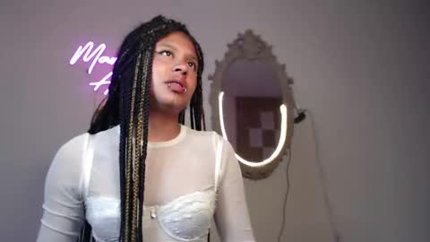 Snapshot of marceline_abadeer00 chatting on December 2024 12:56:02 AM Michell Dayan online show from December 2024 12:56:02 AM