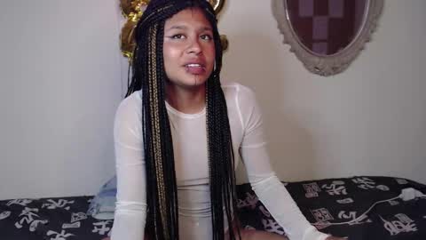 Snapshot of marceline_abadeer00 chatting on December 2024 04:01:02 AM Michell Dayan online show from December 2024 04:01:02 AM