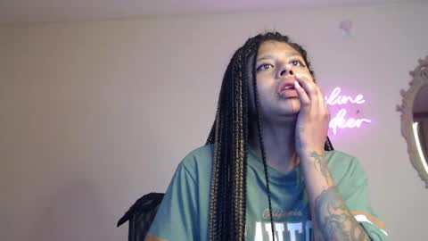 Snapshot of marceline_abadeer00 chatting on January 2025 04:15:01 AM Michell Dayan online show from January 2025 04:15:01 AM