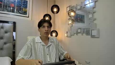 marcoviolet online show from June 2026 12:33:02 PM
