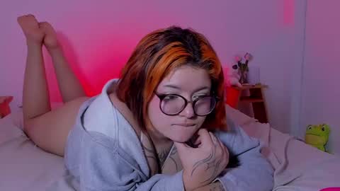 Snapshot of marcy_grey chatting on December 2024 03:20:01 AM danna online show from December 2024 03:20:01 AM