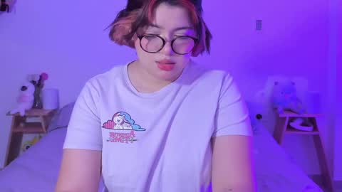 Snapshot of marcy_grey chatting on February 2025 12:30:01 AM danna online show from February 2025 12:30:01 AM