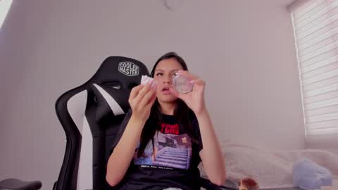 Snapshot of mardybum_ chatting on January 2025 09:53:01 PM Maria online show from January 2025 09:53:01 PM