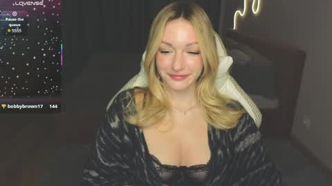 Snapshot of margaretsweet1 chatting on June 2026 12:49:01 AM Margaret online show from June 2026 12:49:01 AM