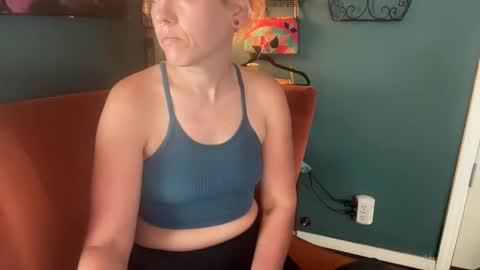 Elle online show from November 2025 02:43:02 PM