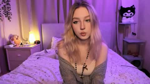 Margo online show from September 2025 08:30:01 PM