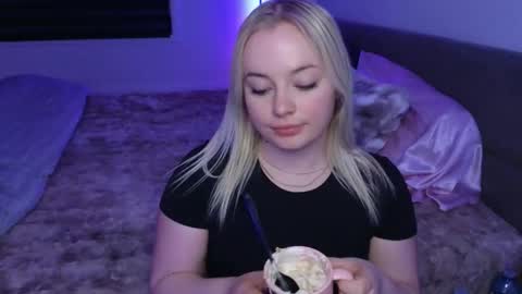 margot_robbie7 online show from February 2026 12:53:01 AM