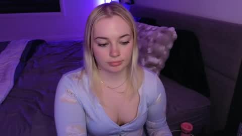 margot_robbie7 online show from May 2026 02:07:02 AM