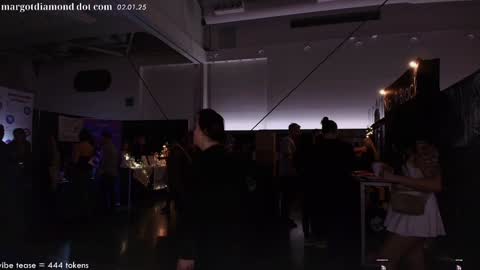 Snapshot of margotdiamond chatting on February 2025 04:15:02 AM online show from February 2025 04:15:02 AM