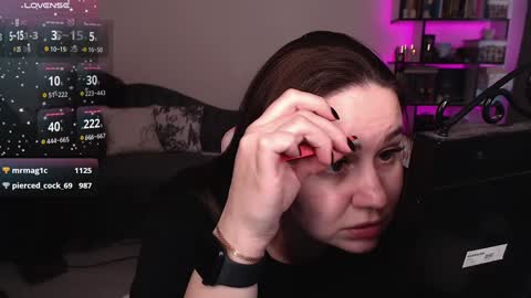 Snapshot of mari_moore7 chatting on February 2025 01:53:02 PM mari moore online show from February 2025 01:53:02 PM