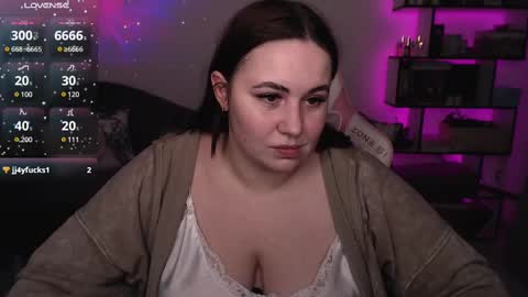 Snapshot of mari_moore7 chatting on February 2025 04:26:02 PM mari moore online show from February 2025 04:26:02 PM