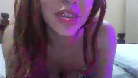 Snapshot of maria_eugenia chatting on November 2025 02:44:01 AM Mareu online show from November 2025 02:44:01 AM