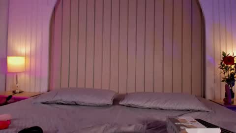 Maria  online show from March 2026 11:37:01 AM