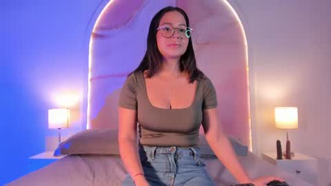 Maria  online show from July 2026 11:39:02 AM