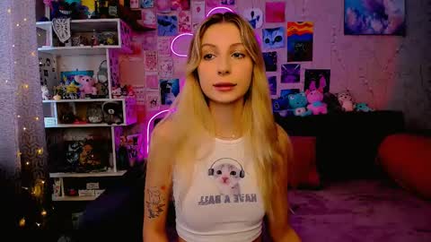 Snapshot of maria_hunt chatting on March 2025 04:15:02 AM Maria online show from March 2025 04:15:02 AM