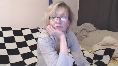 Mari online show from December 2024 06:22:02 AM