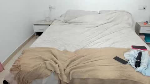 Itslablonde online show from November 2025 01:15:01 AM