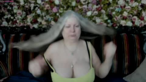 Snapshot of mariabelladonna chatting on April 2026 09:46:01 PM Maria online show from April 2026 09:46:01 PM